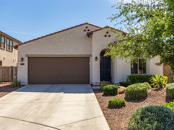 3rd image of 10051 W Foothill Dr