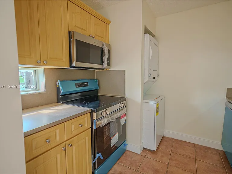 8630 SW 3rd St #102 — Photo 9