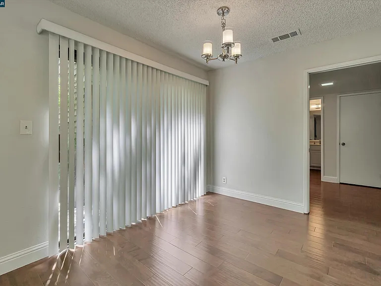 1956 Fair Ridge Ct — Photo 15