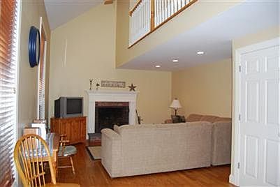 5th image of 80 Wigwam Street