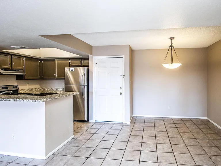540 N May St #3143 — Photo 8