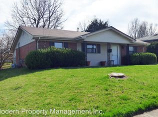 1105 Centurian Rd, Lexington, KY 40517