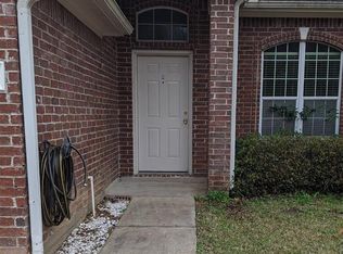 206 Canterbury Dr, Conroe, TX 77303