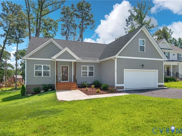 4325 Poplar Village Dr, Chester, VA 23831