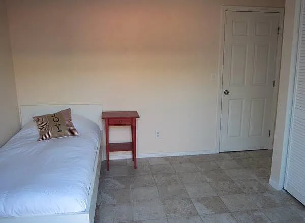1524 Kearney St — Photo 3