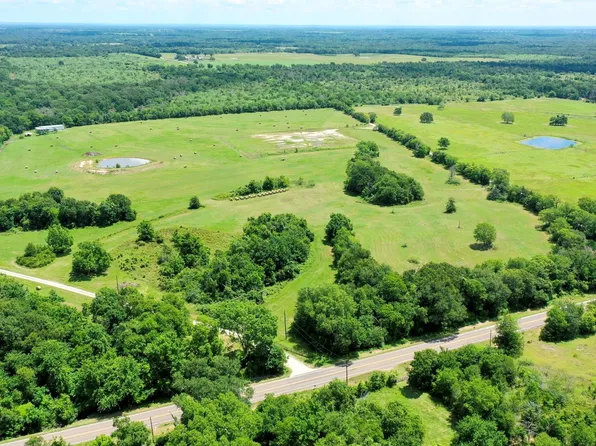 4853 Fm 1428, Madisonville, TX 77864