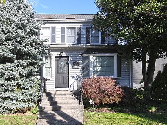2nd image of 104 Combs Ave