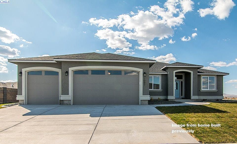 4510 King Dr, West Richland, WA 99353 | MLS #250076 | Zillow