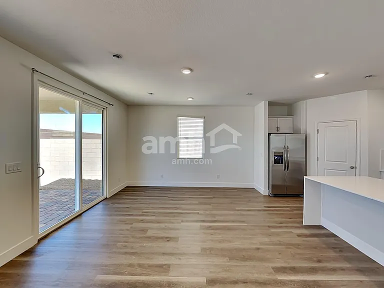 5865 Iron Islands St — Photo 6