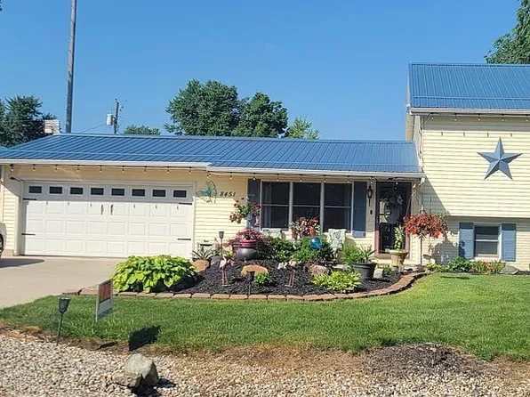 8451 Samantha Dr, Fort Wayne, IN 46835
