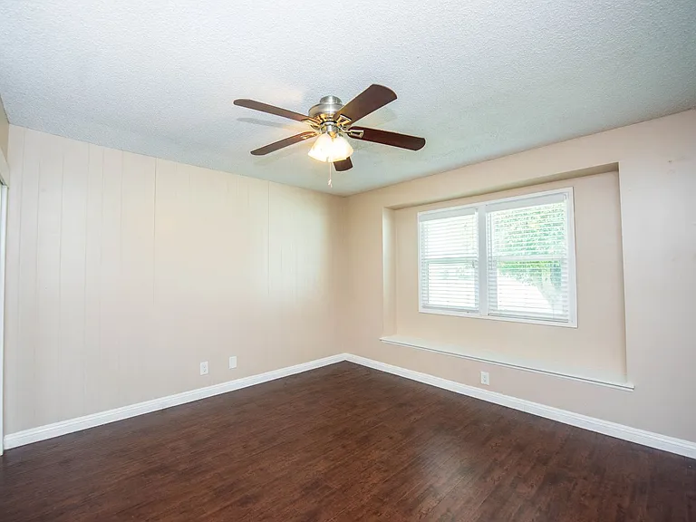 15412 Shasta Ln — Photo 20