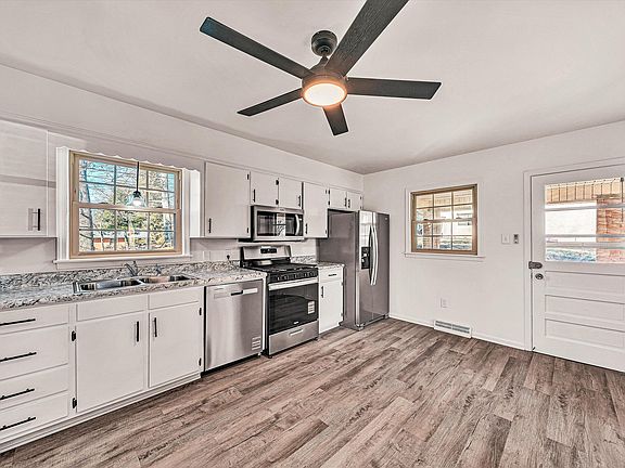 2nd image of 426 Petty Ave