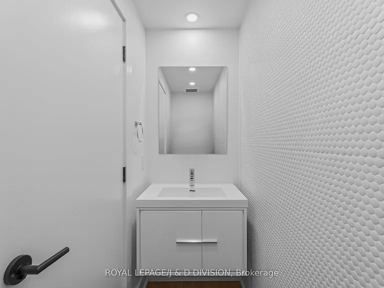 314 Lonsdale Rd #2 — Photo 17
