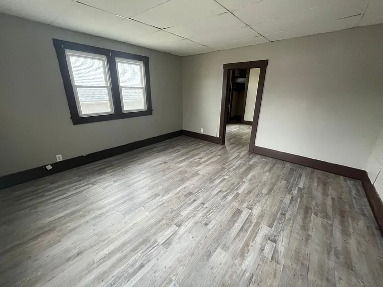 283 W Main Street — Photo 11