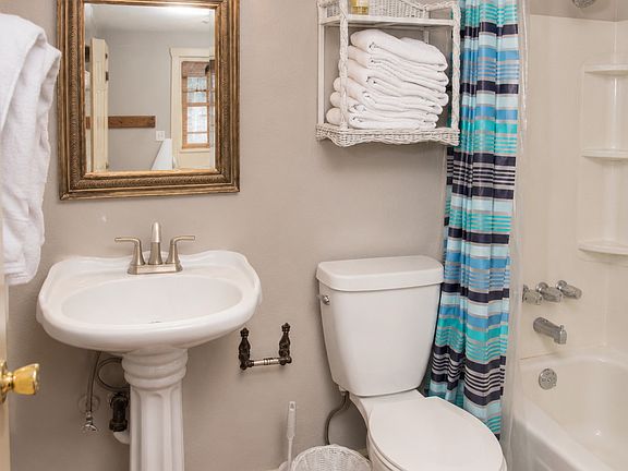 3rd image of 1150 Empire Ave #51