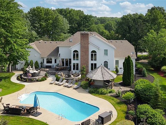 2nd image of 6254 Paderborne Dr