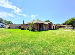 2410 Point Comfort Ct, Webster, TX 77598
