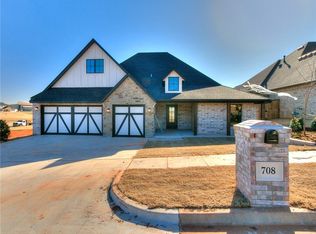 708 Fox Hollow Dr, Norman, OK 73069