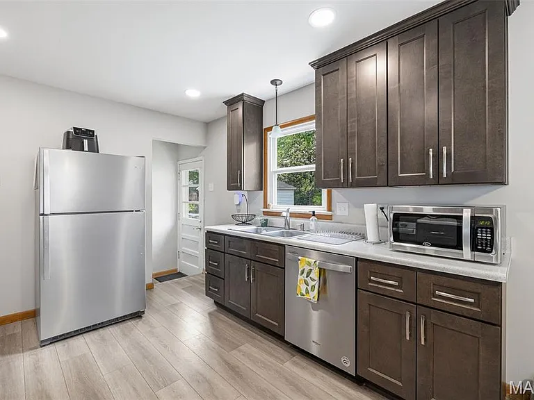 10840 Bernadine Dr — Photo 25