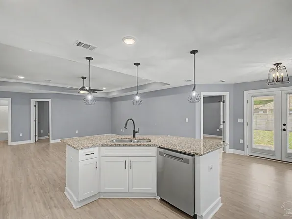 10427 Tanton Rd, Pensacola, FL 32506