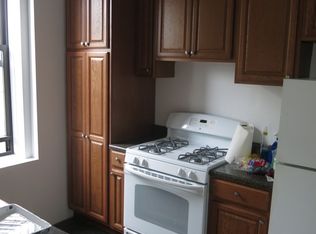 6106 Gates Ave #3FRT, Ridgewood, NY 11385