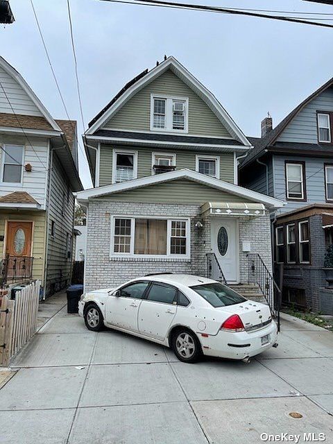 1st image of 95-04 111th St