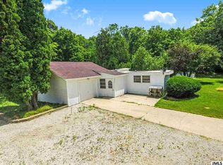 6810 Meridian Rd, Addison, MI 49220