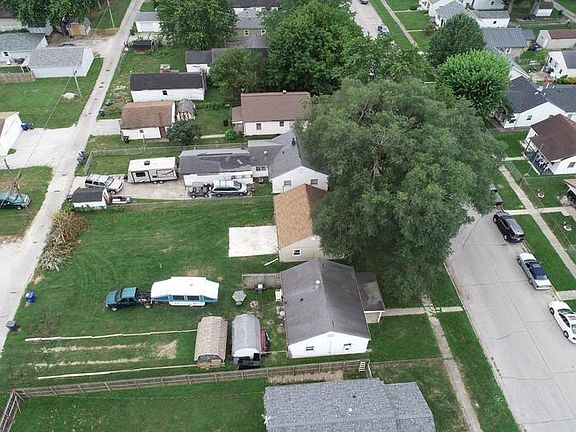 4th image of 2300 N Delphos St
