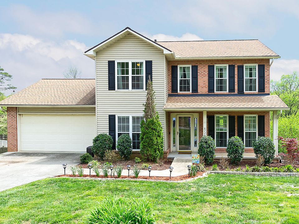 1st image of 8720 Brucewood Ln