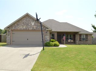 809 Custer St, Prairie Grove, AR 72753