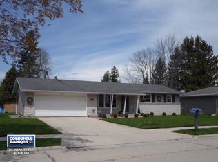 2820 38th St, Two Rivers, WI 54241