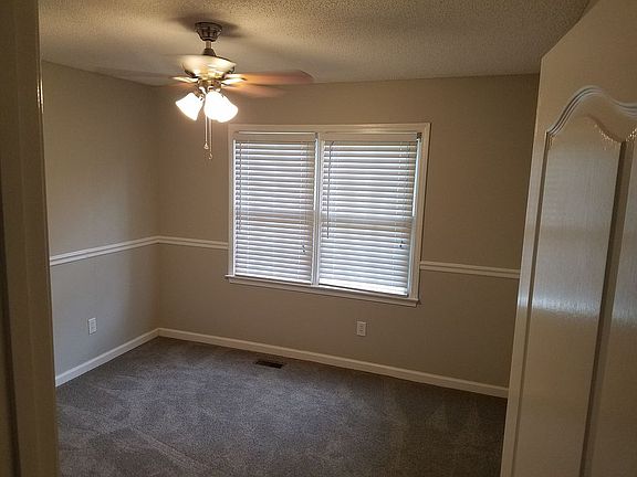 2nd image of 4047 Stoney Creek Dr