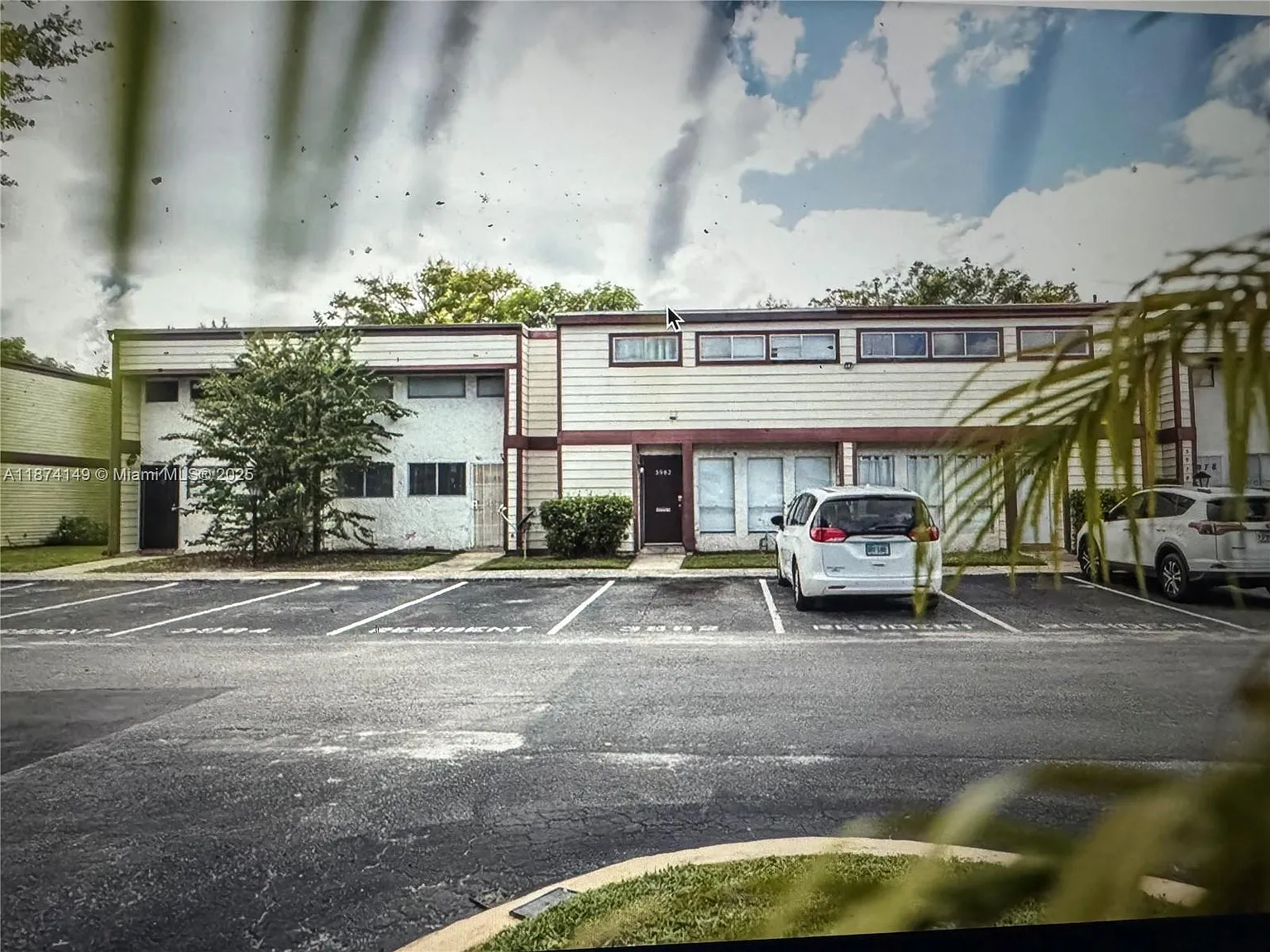 1 bed, 2.0 bath, $1,750 — Photo 4