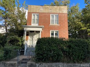 1816 Annie Malone Dr, Saint Louis, MO 63113