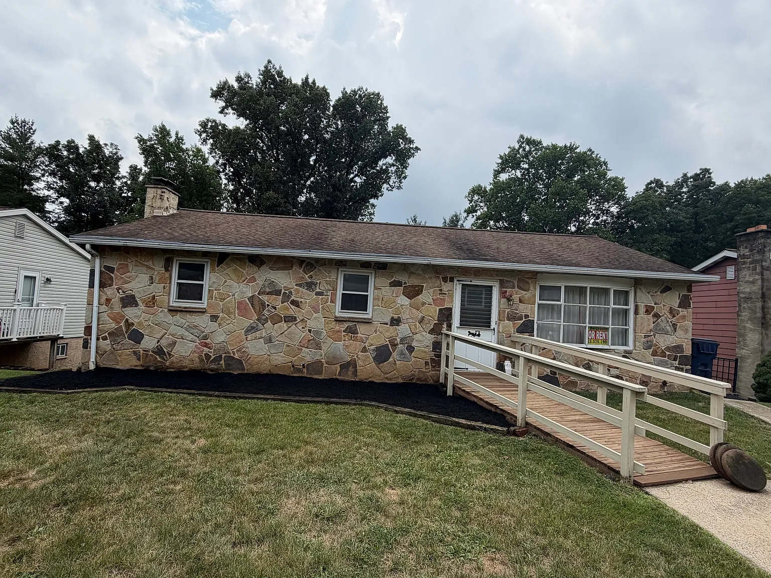 3 bed, 1232 sqft, $2,350 — Photo 4