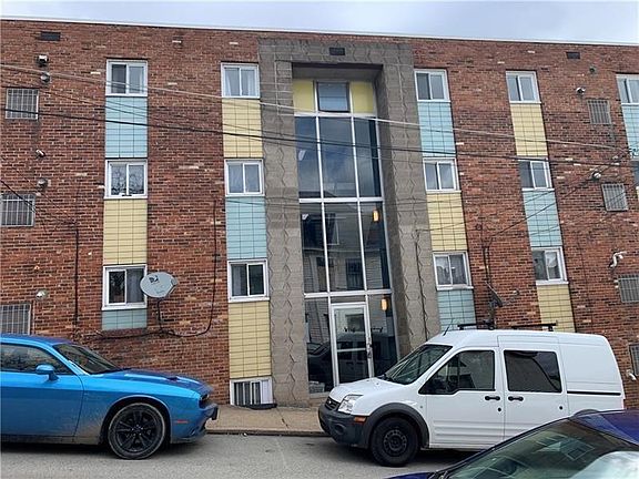 2nd image of 300 Linden Ave #3A
