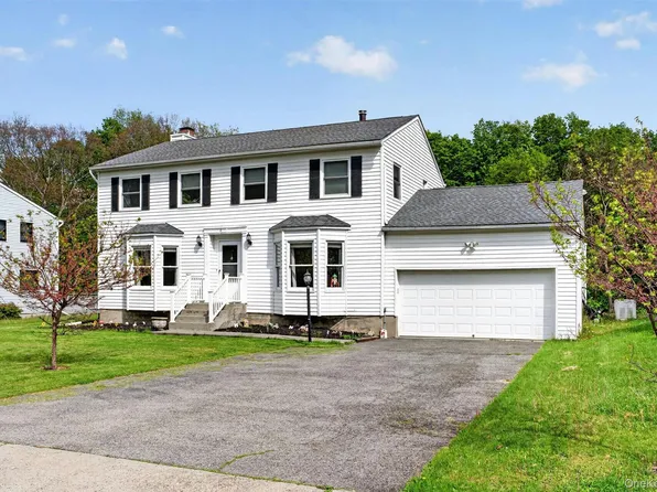 52 Capital Drive, Washingtonville, NY 10992