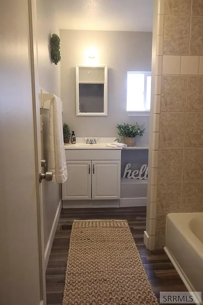 1555 Ponderosa — Photo 3