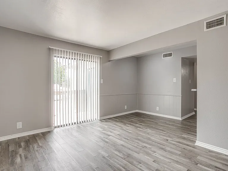 Foxfire Apartments — Photo 19