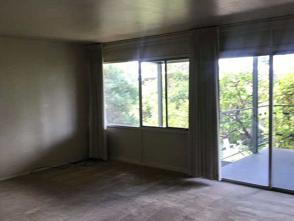 5th image of 5250 N 20th St APT 218