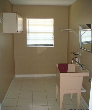 5th image of 21 Clarendon Ct S