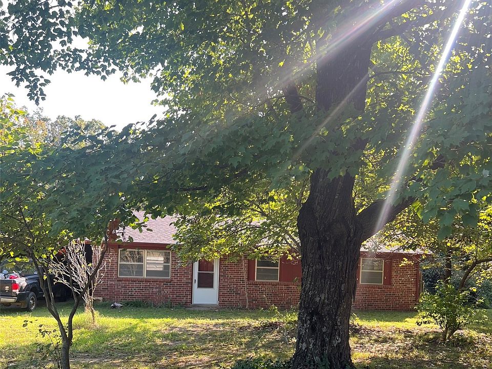 2nd image of 5508 N 440th Rd