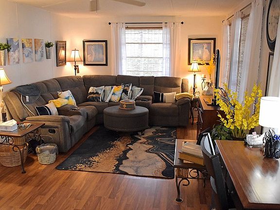 3rd image of 2506 Leisure Ln #2506