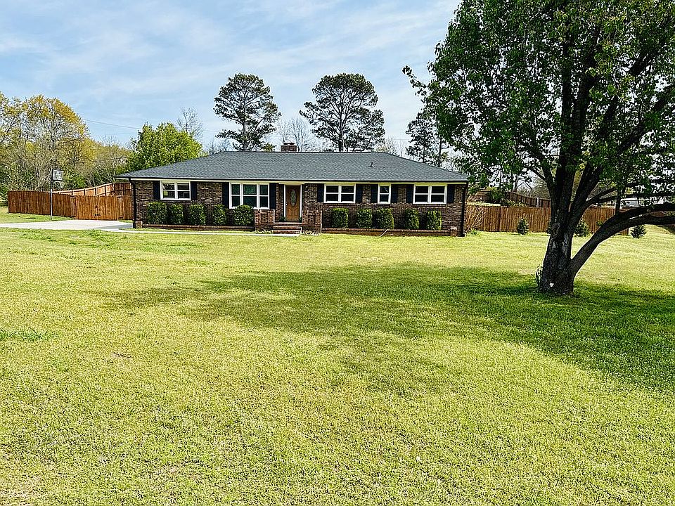 1st image of 404 McClain Rd