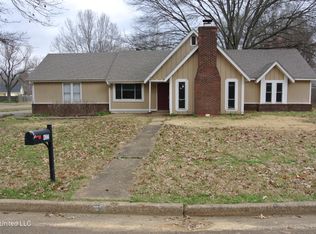 422 Woodsmoke Dr, Southaven, MS 38671