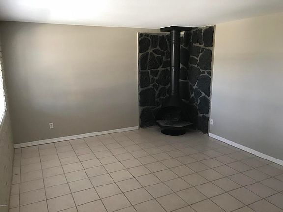 3rd image of 6737 N 16th St Unit 11