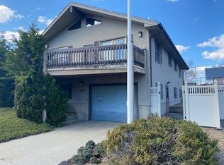 300 Moorland St, Fall River, MA 02724