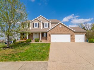 2002 Spring Bloom Ct, La Grange, KY 40031