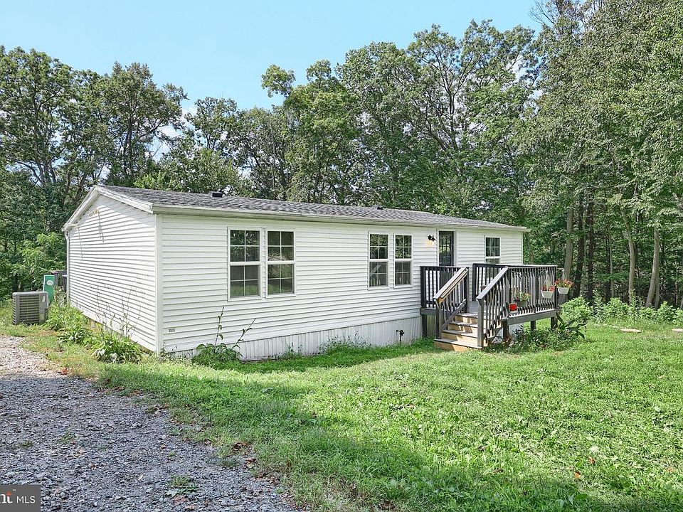 1st image of 76 Laurel Dr