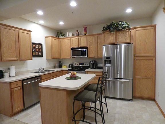 3rd image of 11191 Aberdeen St NE Unit K